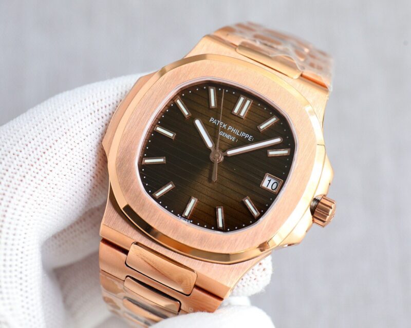 Patek Philippe NAUTILUS – 5711/1A 4