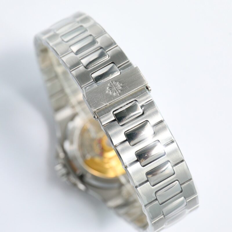 Patek Philippe NAUTILUS – 5711/1A 11