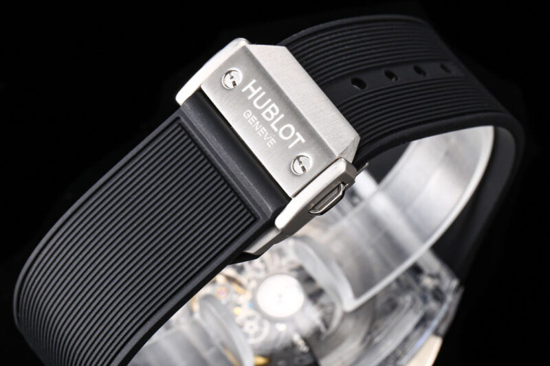 Hublot #025 8