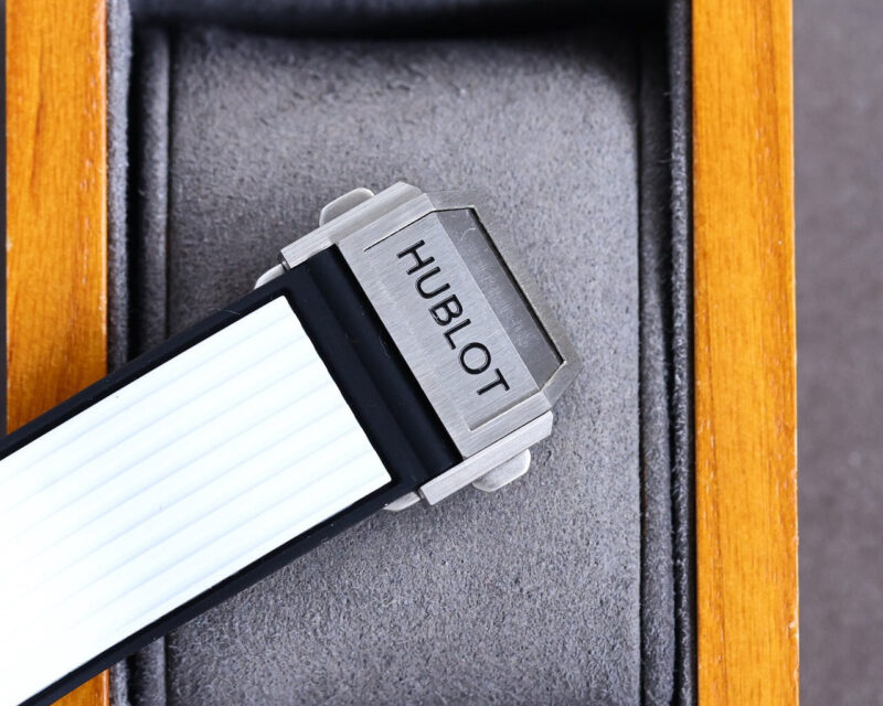 Hublot #030 3