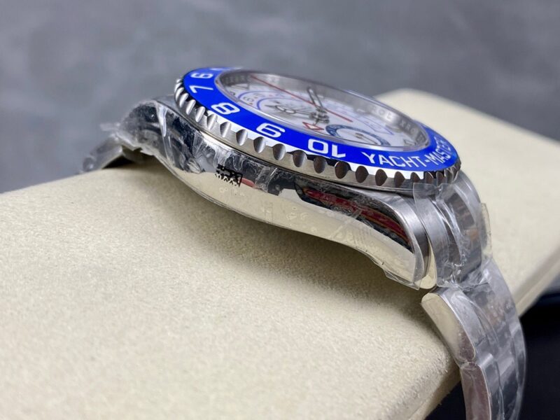 Rolex Yacht-Master M116680-0002 8