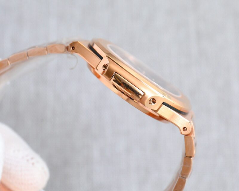 Patek Philippe NAUTILUS – 5711/1A 6