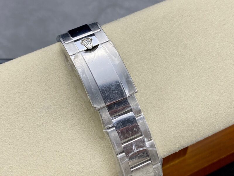 Rolex Yacht-Master M116680-0002 10
