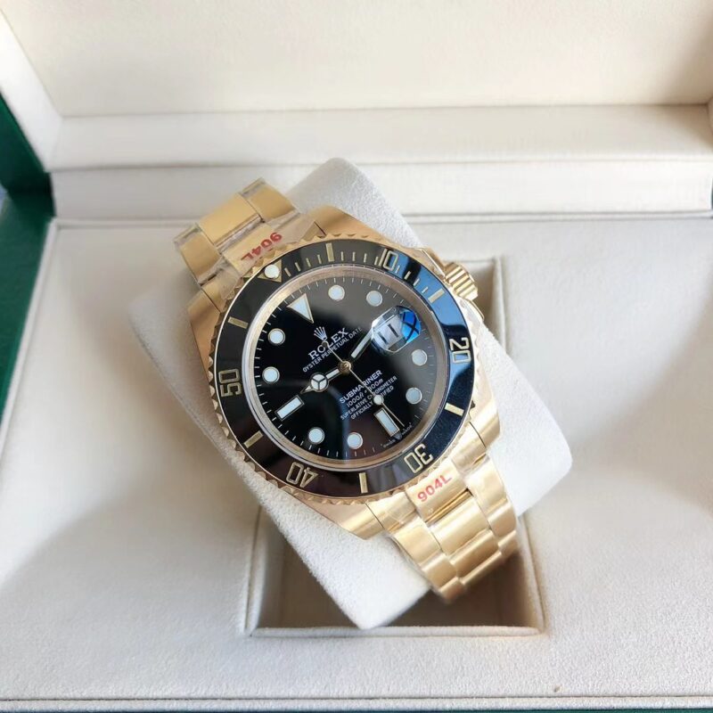 Rolex Submariner m126618 Series 7