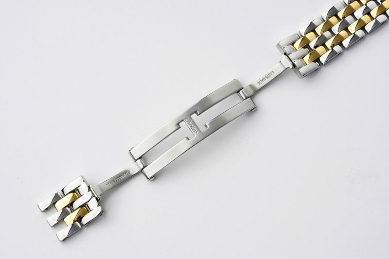 Cartier Panthère de Cartier Small 10