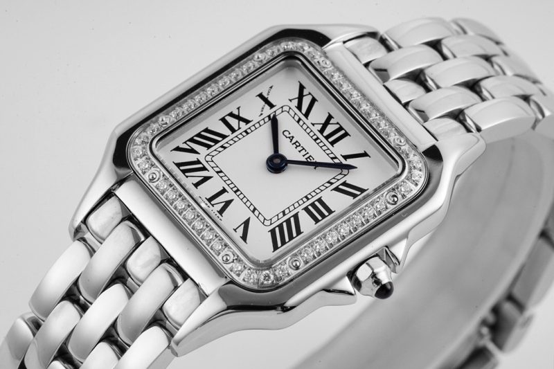 Cartier Panthère de Cartier Medium 4