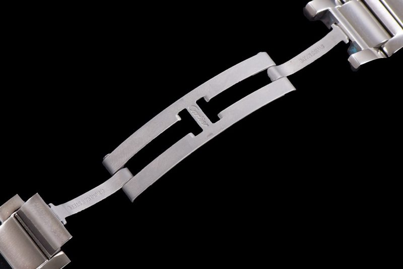 Cartier Tank Must Watch 10