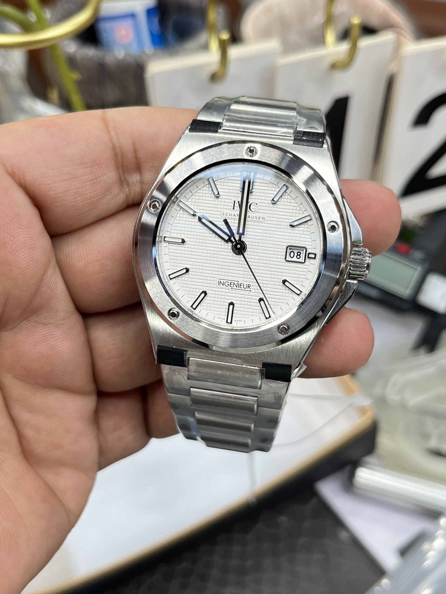 IWC Ingenieur Automatic 40 IW328902 3 IWC Ingenieur Automatic 40 IW328902 3