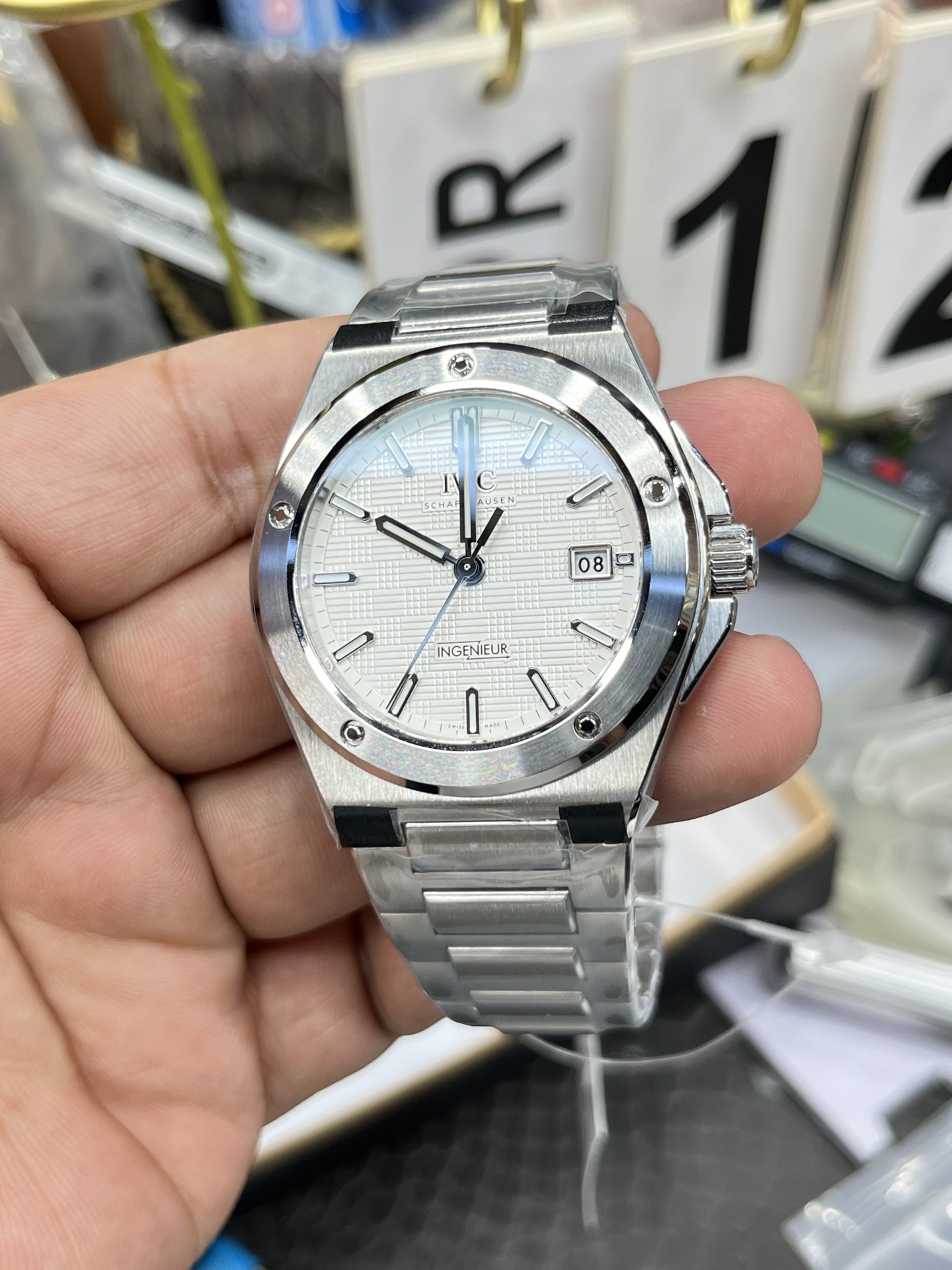 IWC Ingenieur Automatic 40 IW328902 6 IWC Ingenieur Automatic 40 IW328902 6