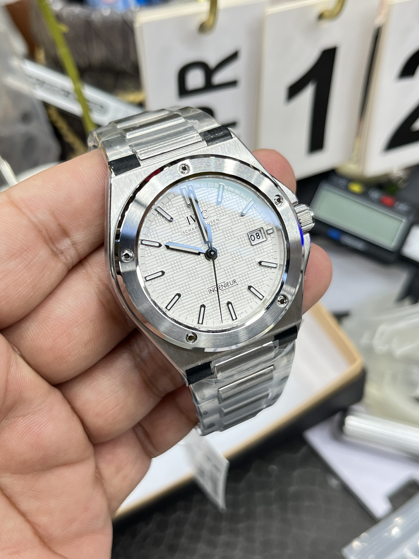 IWC Ingenieur Automatic 40 IW328902 8 IWC Ingenieur Automatic 40 IW328902 8