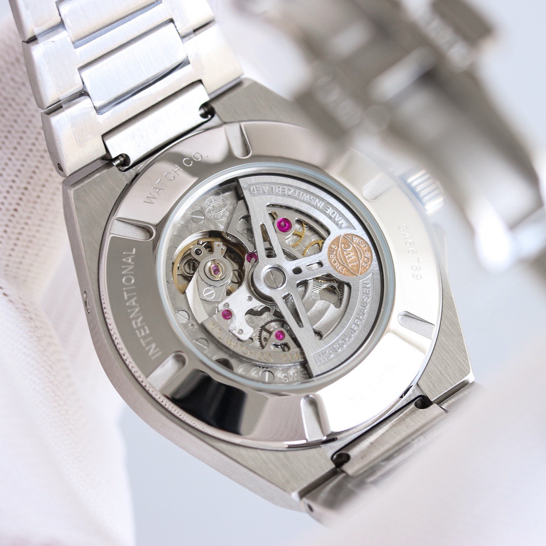 IWC Ingenieur Perpetual Calendar 41 IW344903 9 IWC Ingenieur Perpetual Calendar 41 IW344903 9